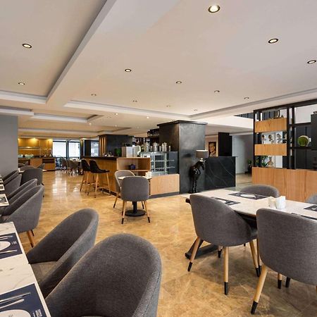 Days Inn By Wyndham Istanbul Arnavutkoy Bagian luar foto