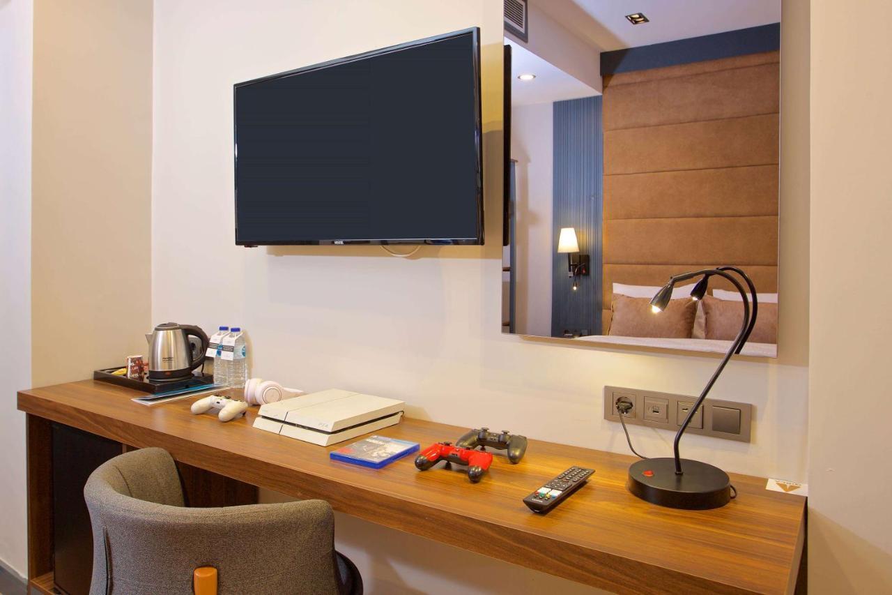 Days Inn By Wyndham Istanbul Arnavutkoy Bagian luar foto