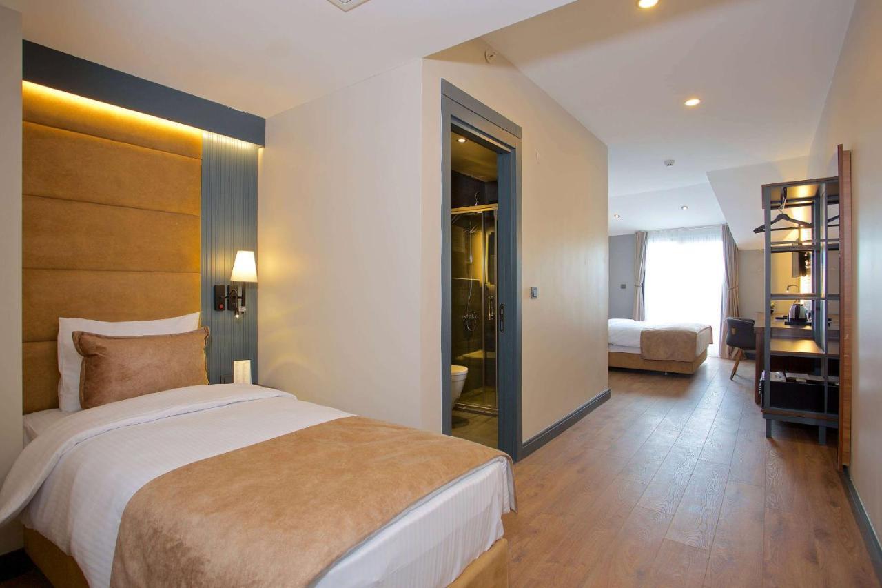 Days Inn By Wyndham Istanbul Arnavutkoy Bagian luar foto